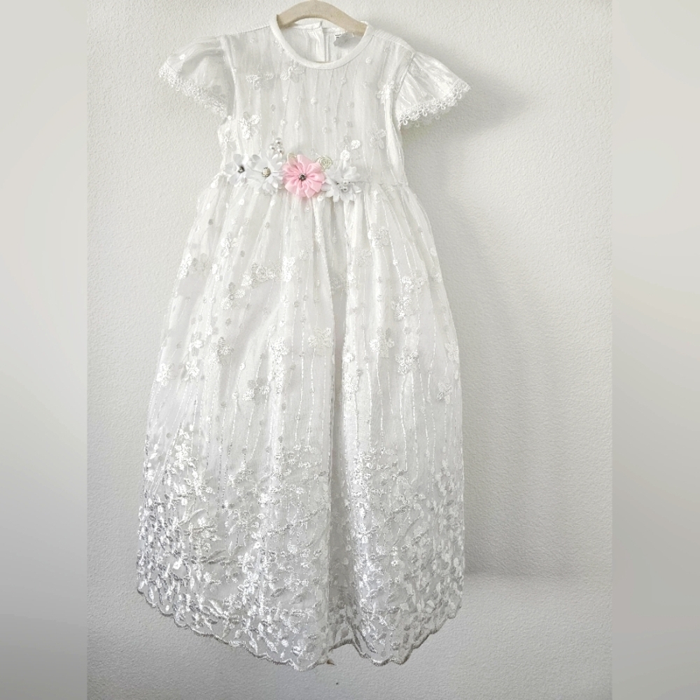 White Lace Dress with Pink Flower Accent Size 4